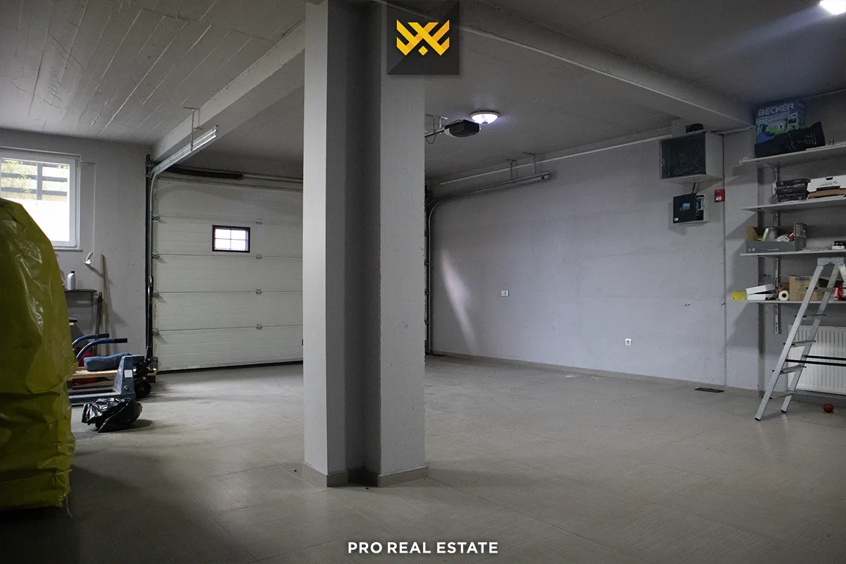 Objekt 683.14m² + 183.73m² me #QIRA në Veternik.