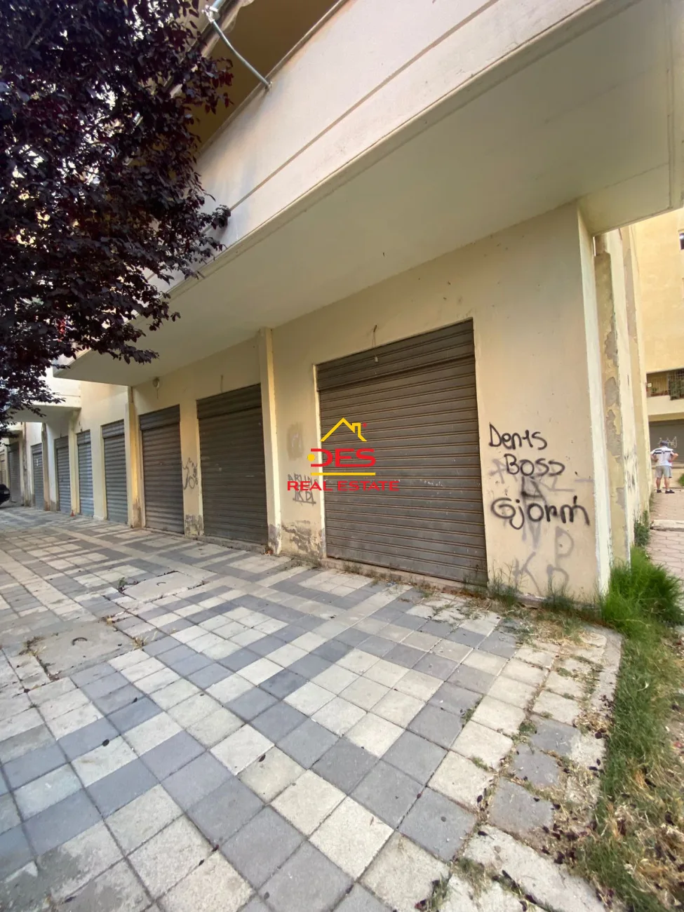 Shitet dyqan në lagjen pavarësia,vlorë.
