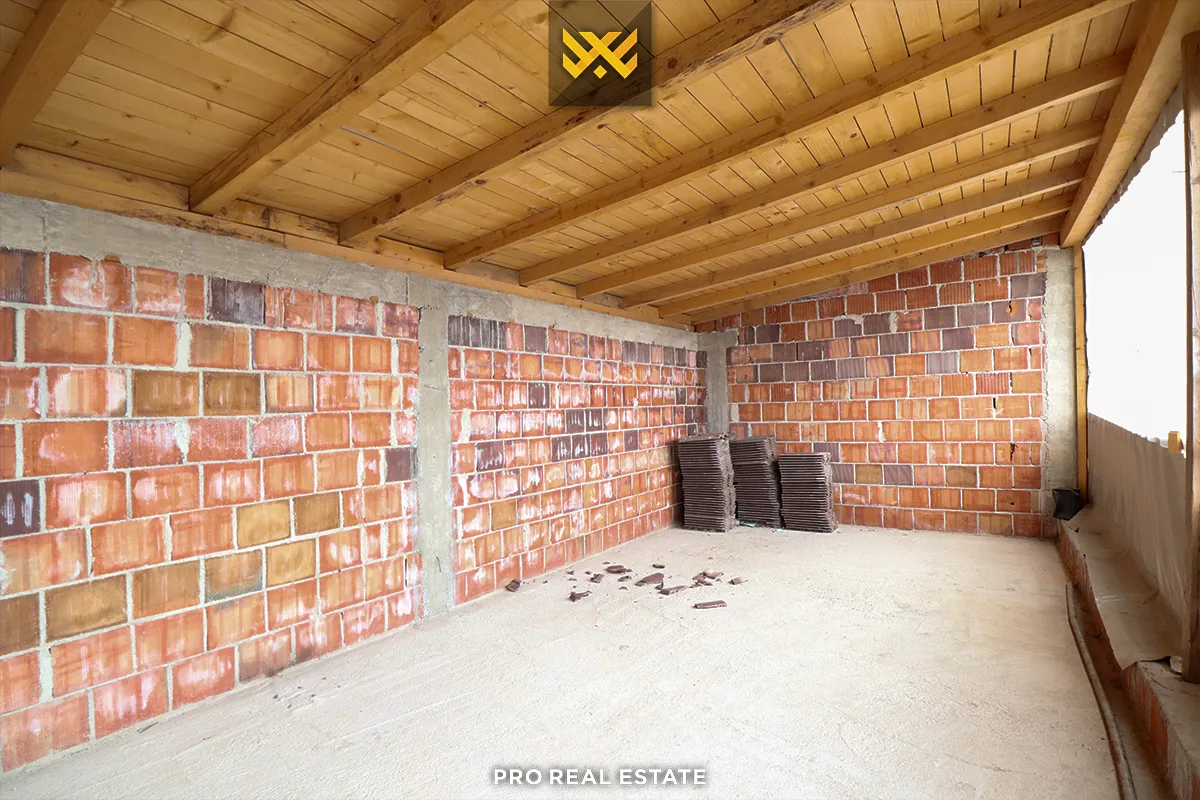 Shtëpi 230m² + 60m² për #SHITJE në Çagllavicë
