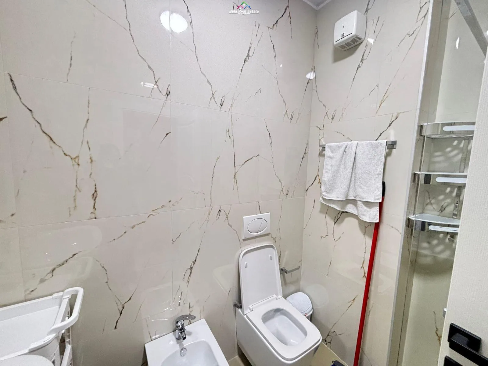 Apartament Me Qera 1+1 Tek Shkolla e Kuqe ( ID B2101535) Tirane