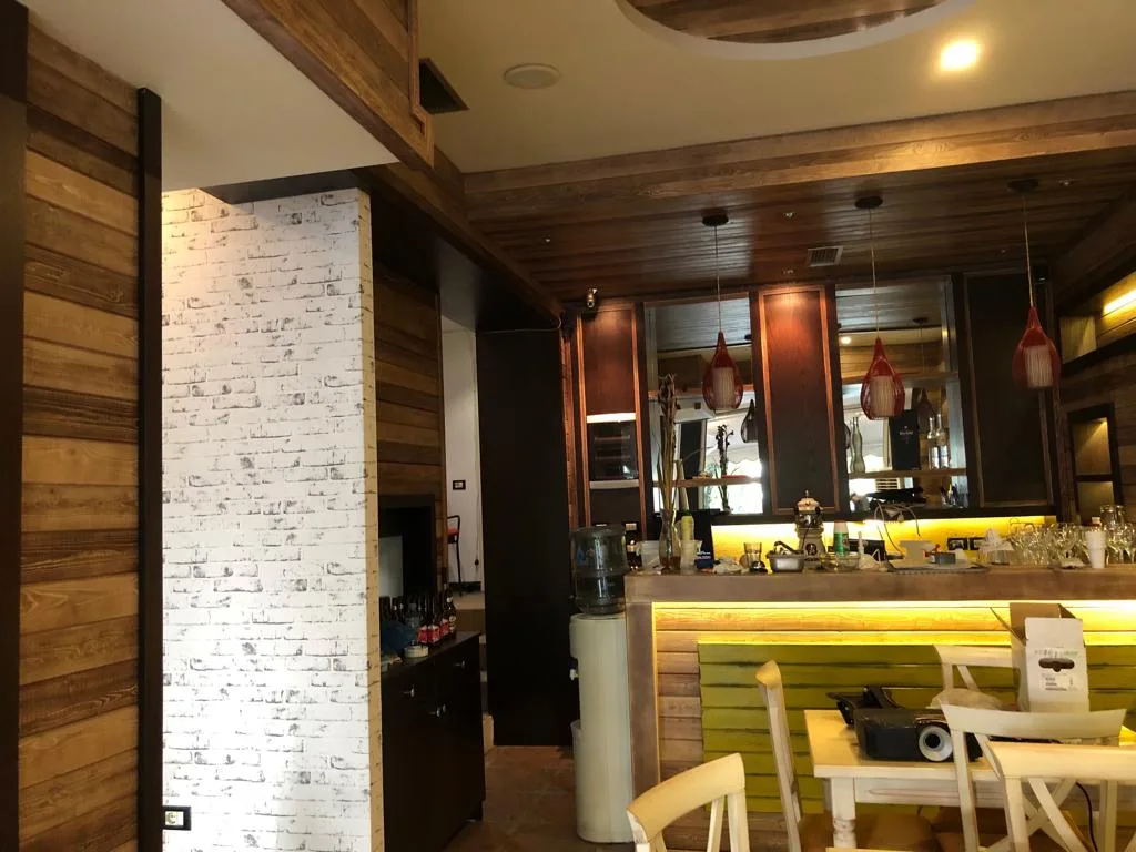 Shitet ambient biznesi bar-kafe, rruga asim vokshi, tiranë