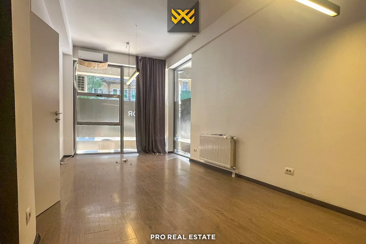 Zyrë 220m² me #QIRA në Aktash