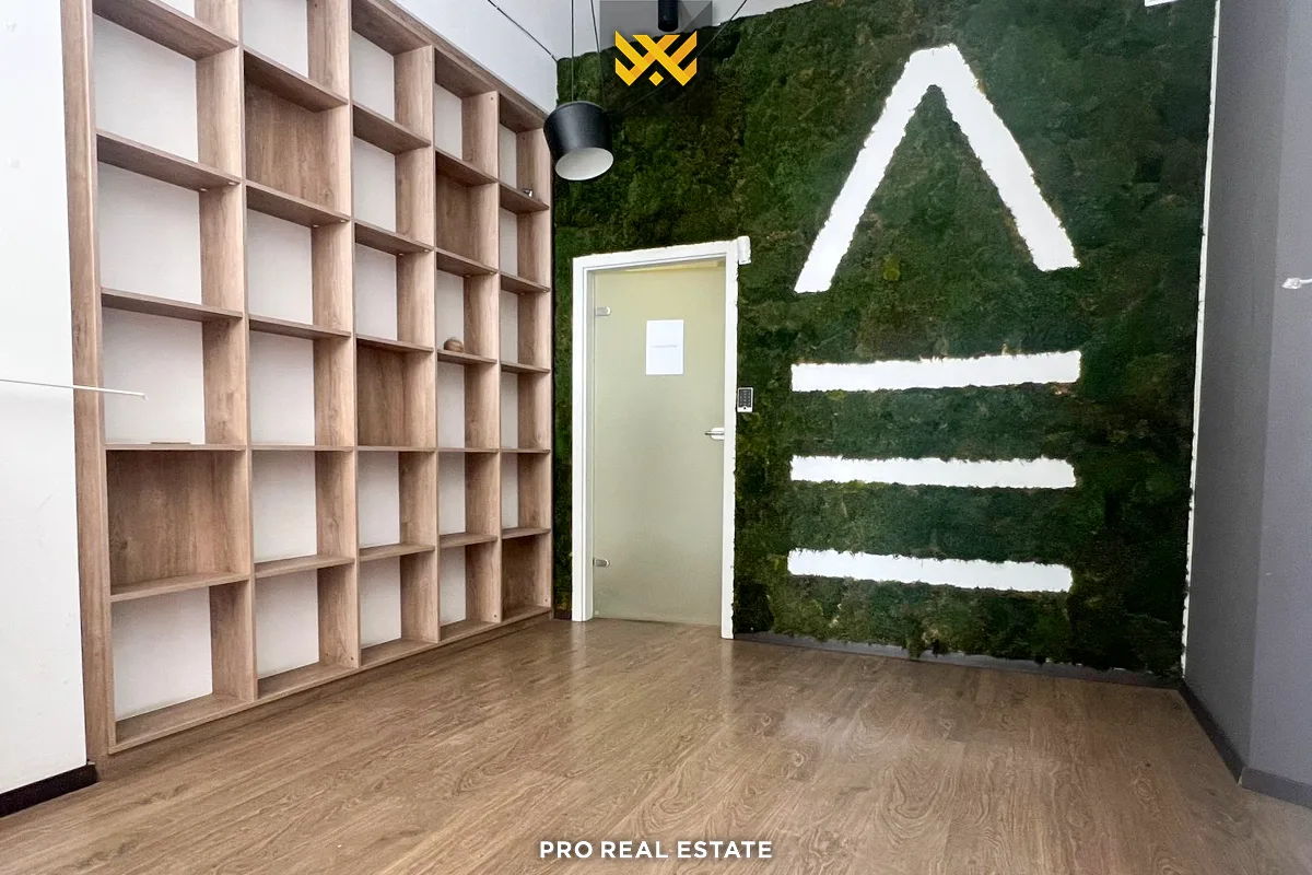 Zyrë 220m² me #QIRA në Aktash