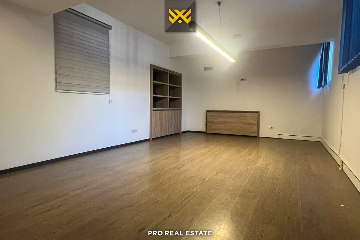 Zyrë 220m² me #QIRA në Aktash