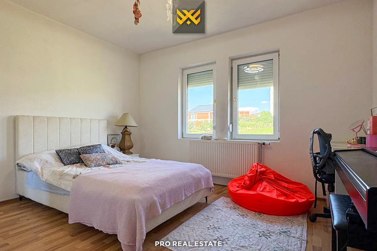Shtëpi 300m² për #SHITJE në Bardhosh