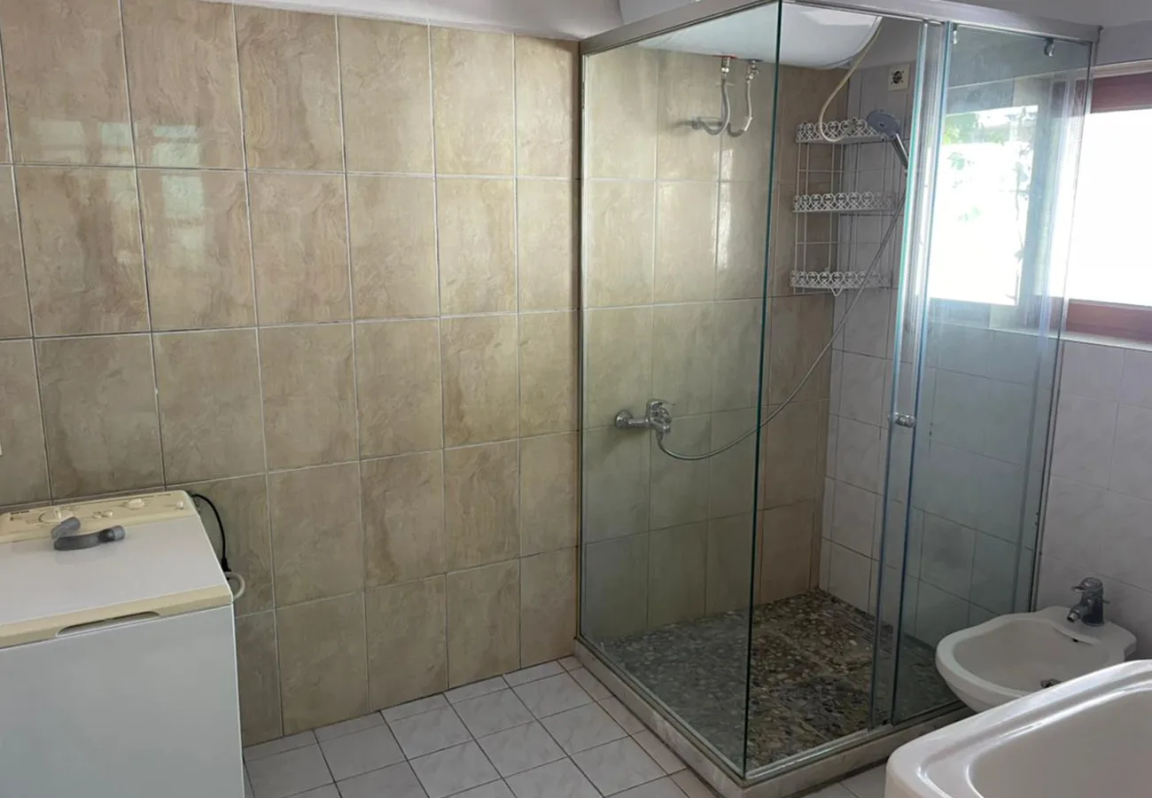 Jepet me qira super shtëpi private 3+1 në selitë,tiranë.