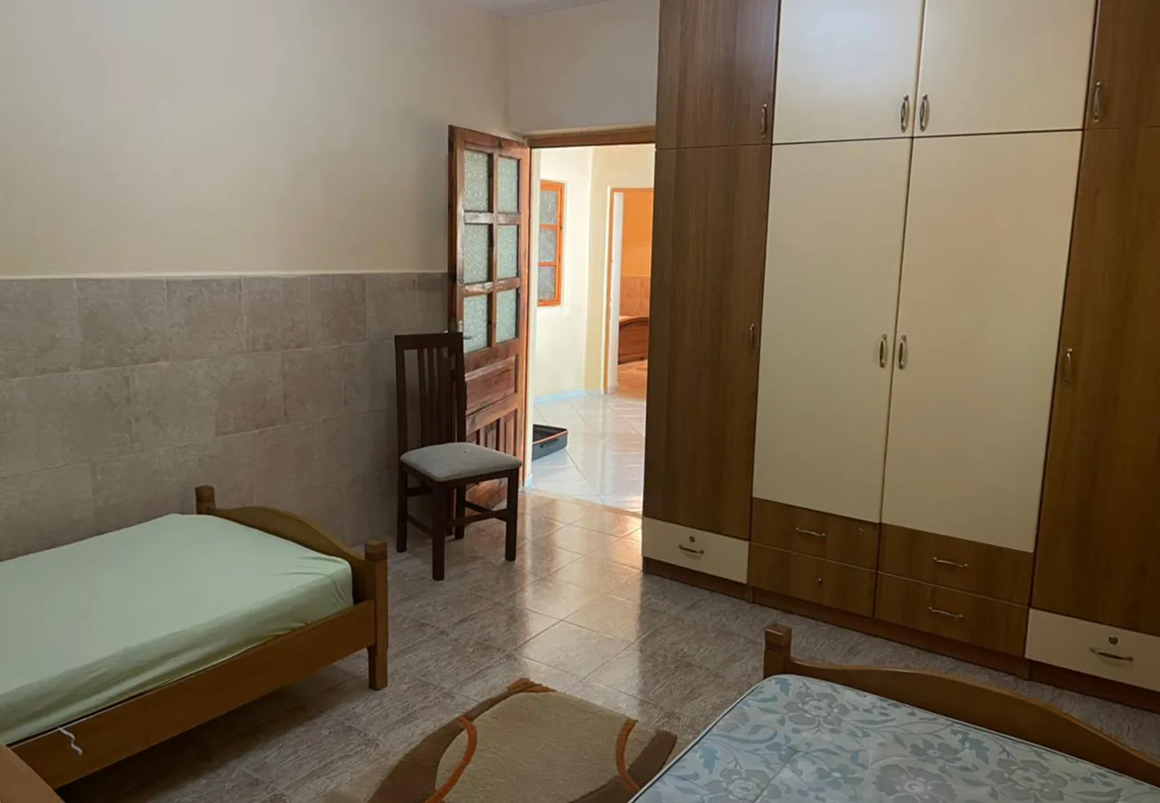 Jepet me qira super shtëpi private 3+1 në selitë,tiranë.