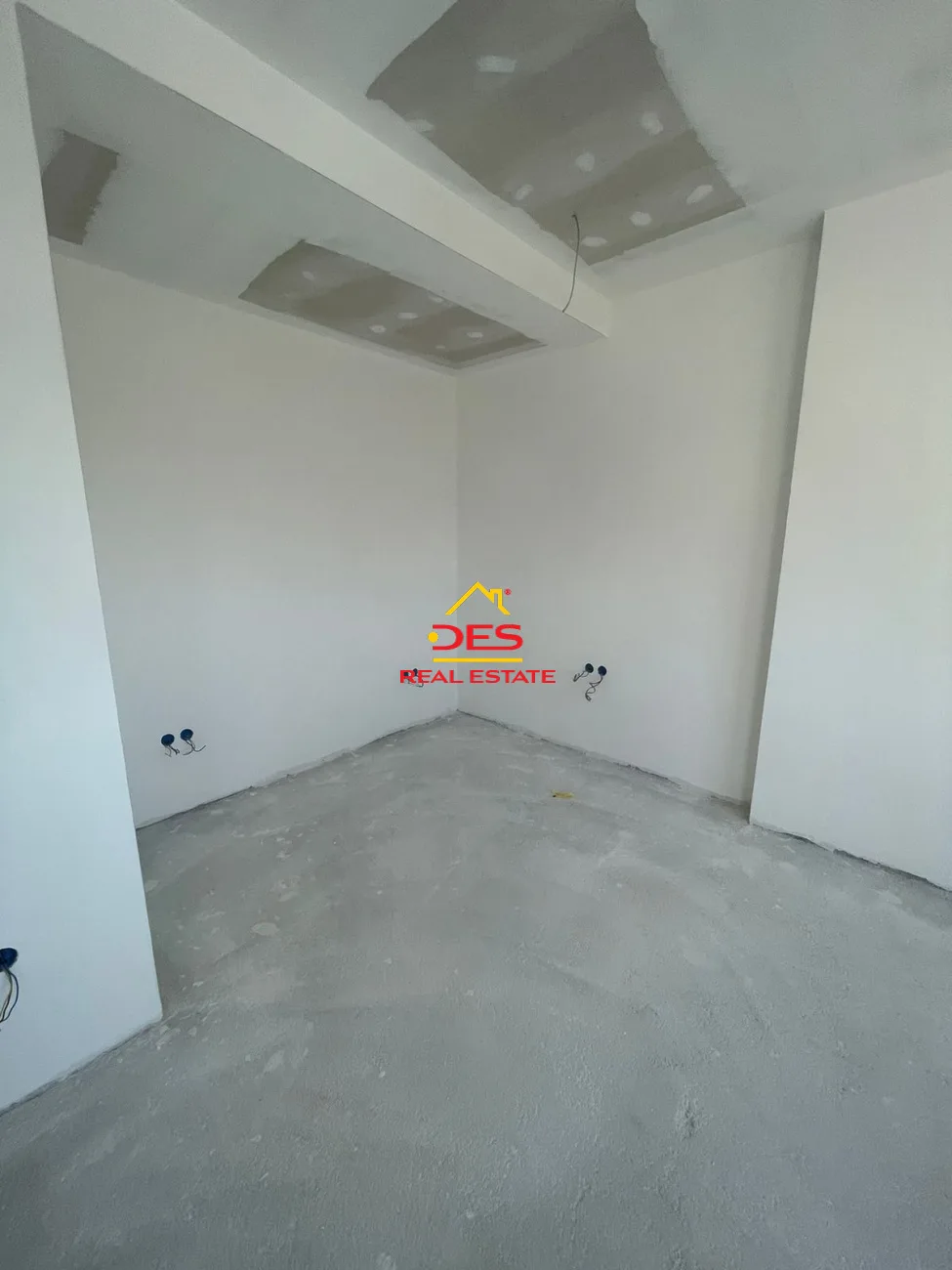 Shitet apartament 3+1+2 ne sarande