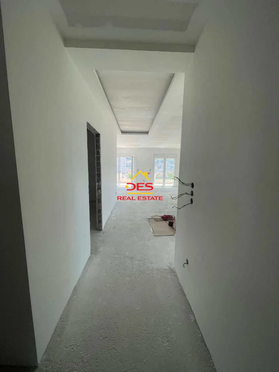 Shitet apartament 3+1+2 ne sarande