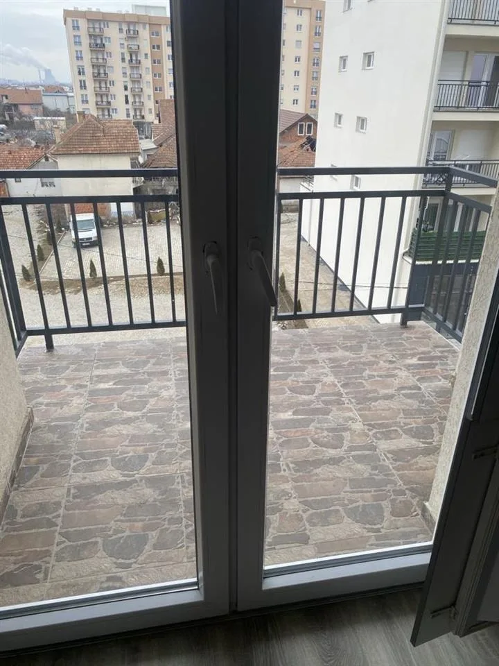 Banesë me qira 2+1 në Fushë Kosovë