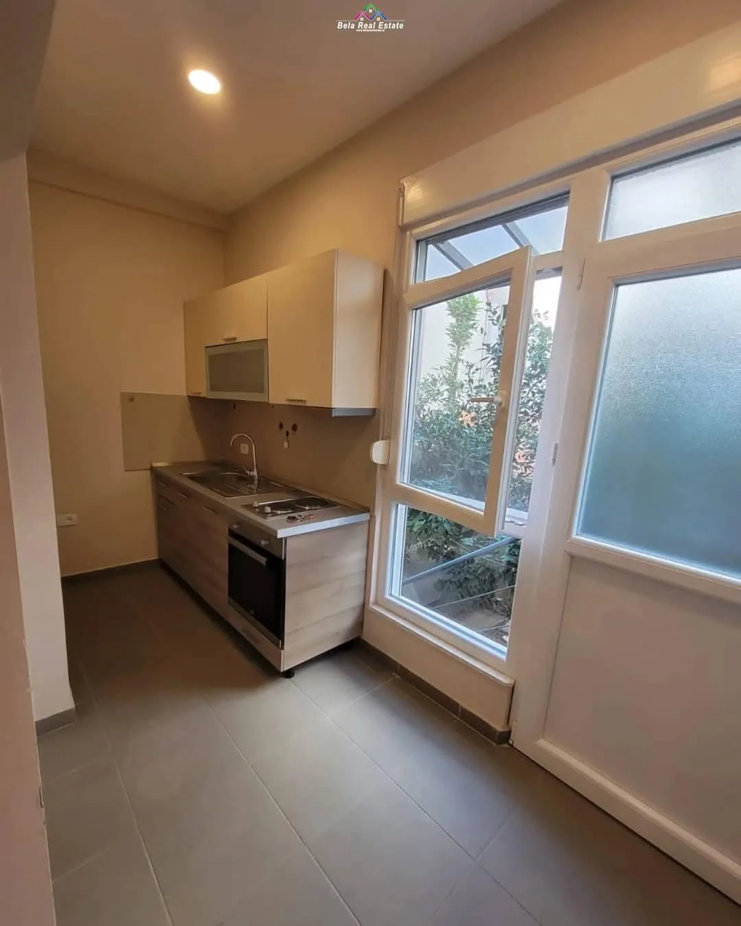 Kat Vile Me Qera 1+1 tek Zogu i Zi (ID BV22360) Tirane