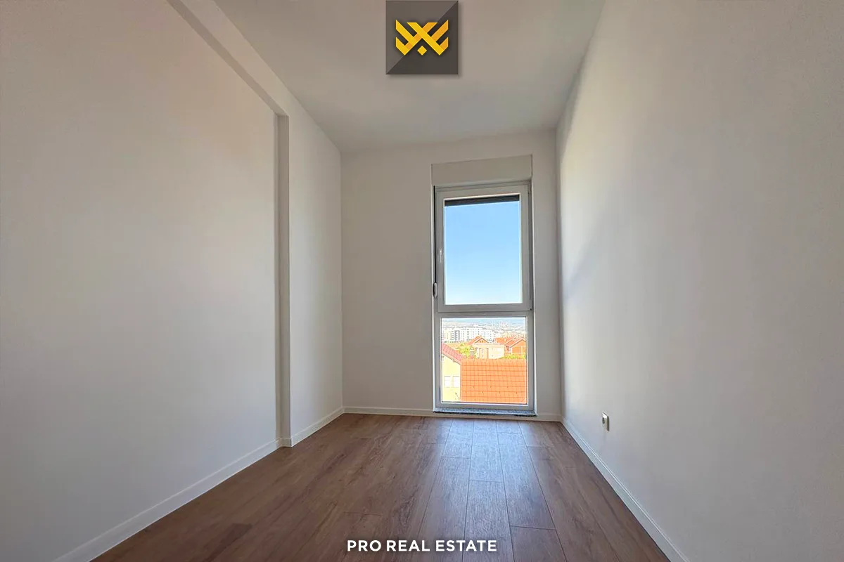 Banesë / Zyrë 118m² me #QIRA në Dragodan