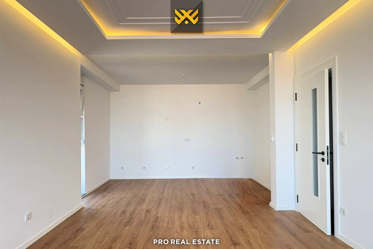 Banesë / Zyrë 118m² me #QIRA në Dragodan
