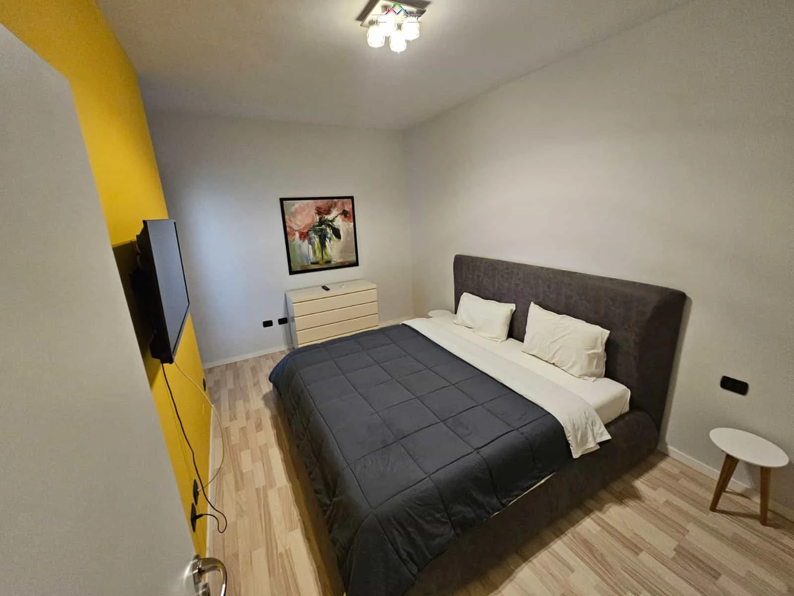 Apartament Me Qera 2+1 Ne Qender (ID B2201704) Tirane