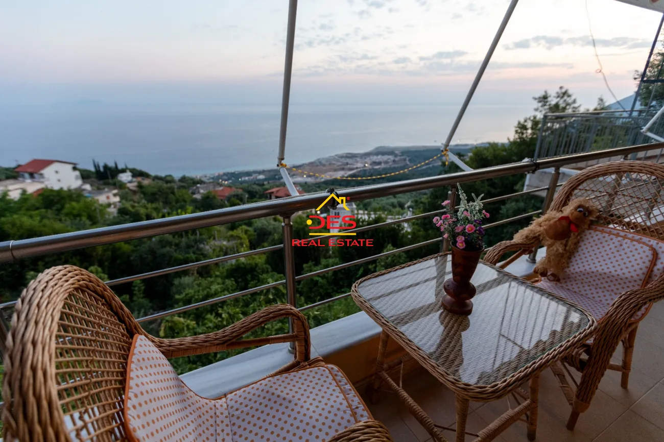 Shitet vilë 3-katëshe në palasë 🏡🌊
