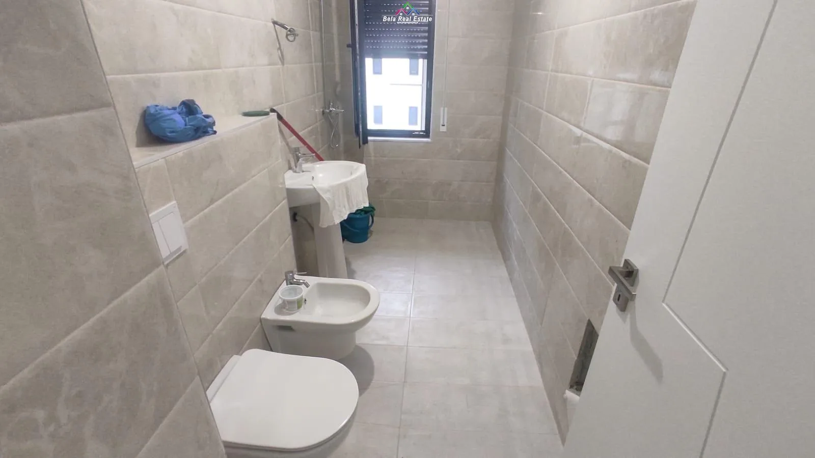 Zyre me qera 2+1 ne Porcelan (ID BZ2518) Tirane.