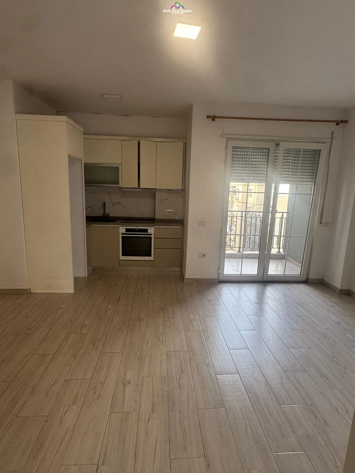 Apartament Me Qera 1+1 Tek 5 Maji ( ID B2101522) Tirane