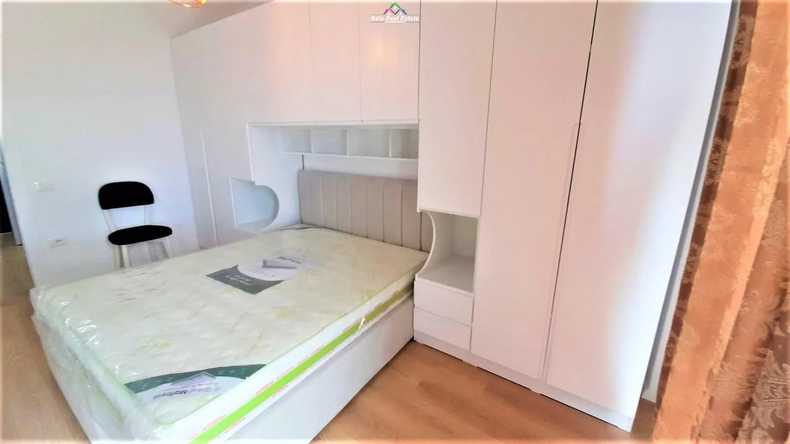 Apartament Me Qera 1+1 Tek  Farmacia 10 (ID B210848) Tirane