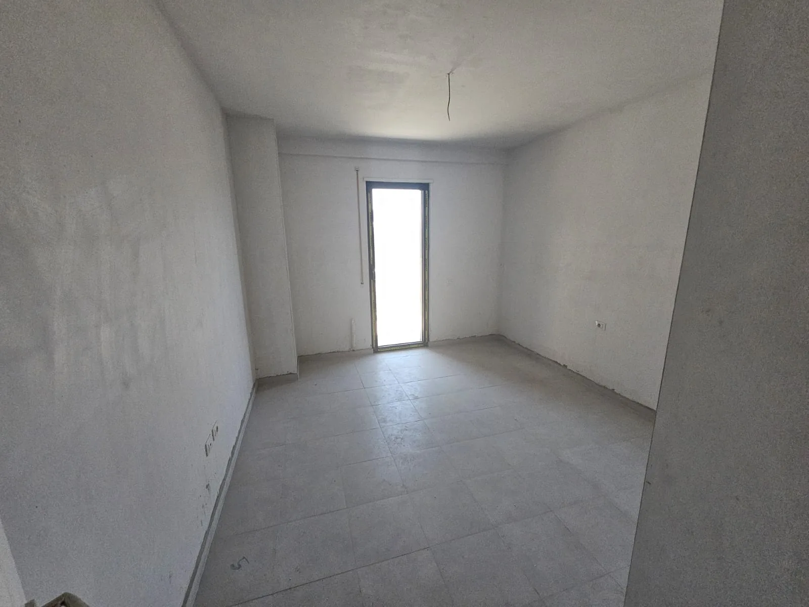 Zyre Me Qera 2+1 Tek Kompleksi ASL 2 (ID BZ2628) Tirane.