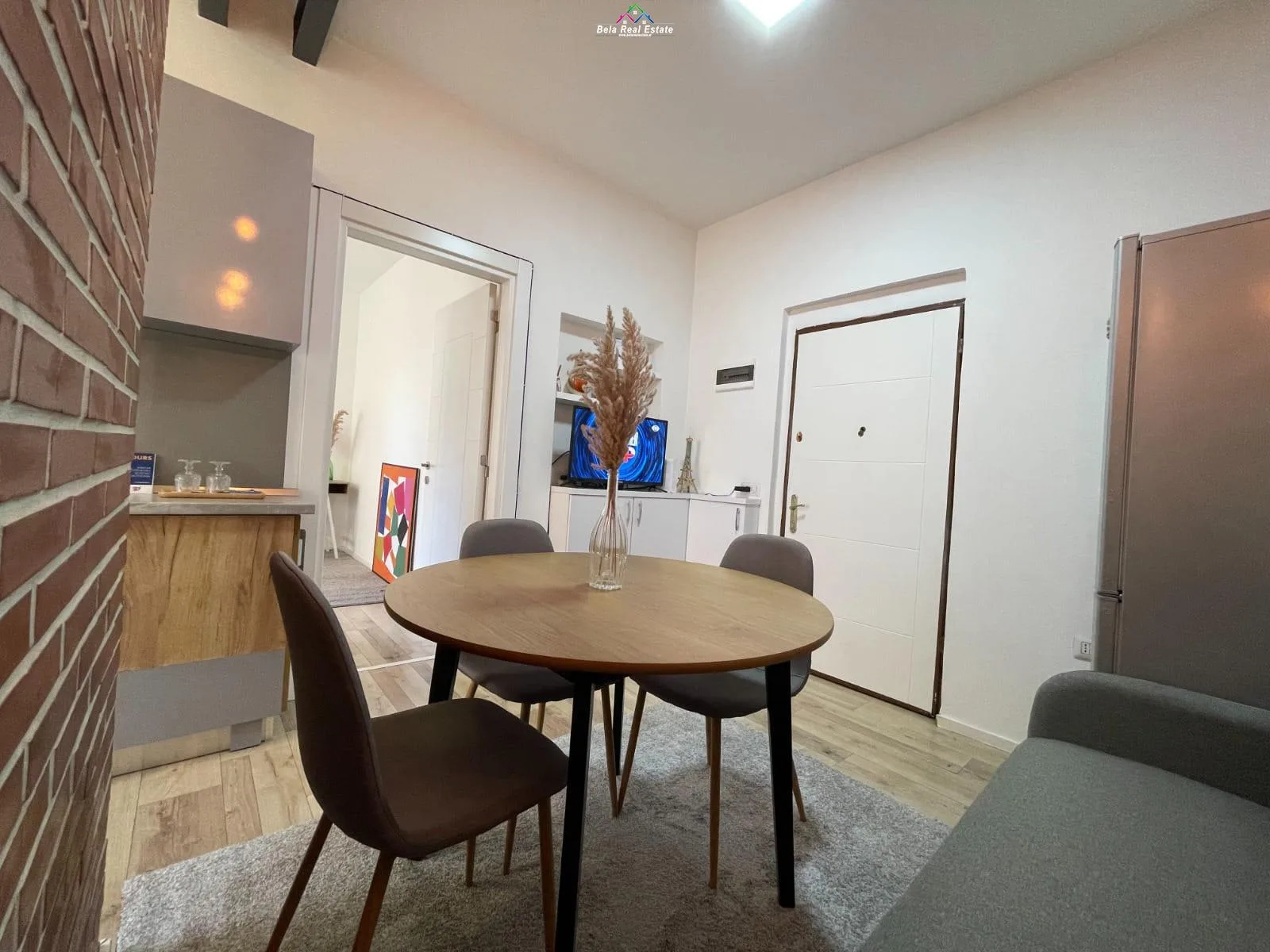 Apartament Me Qera 1+1 Ne Myslym Shyr ( ID B211403) Tirane
