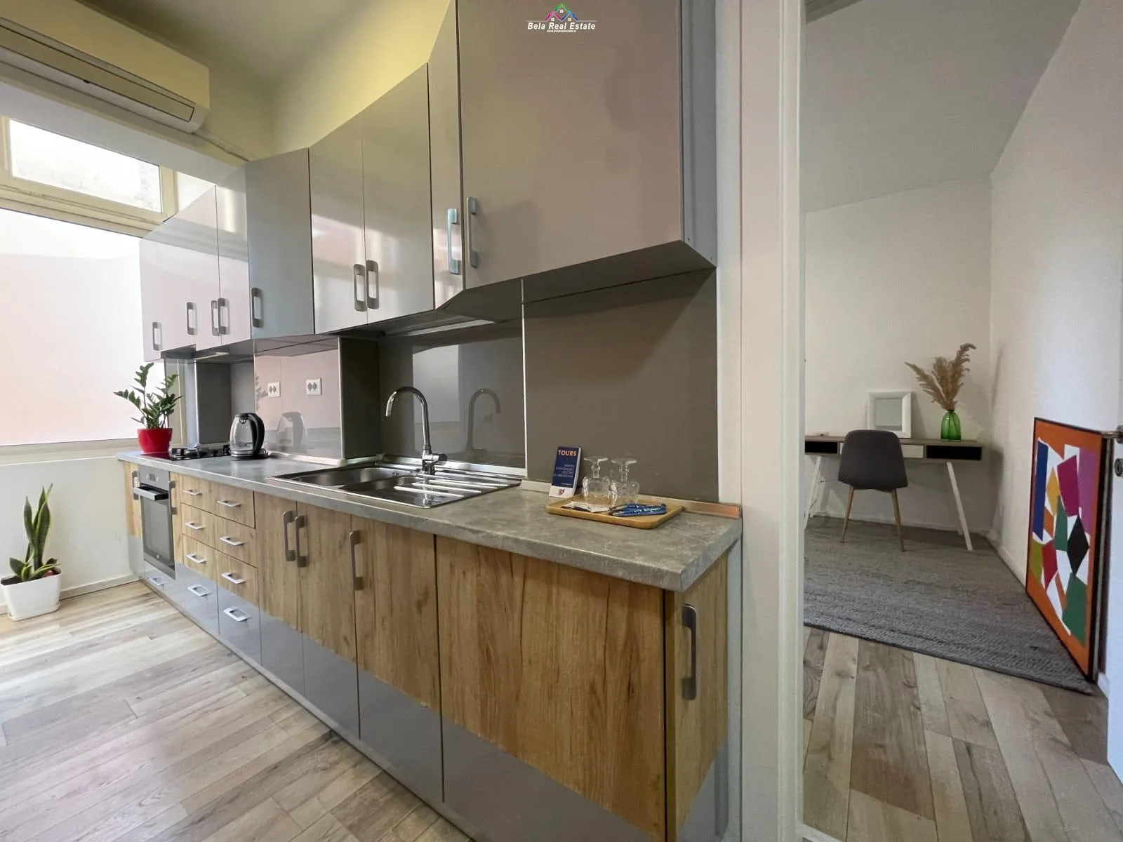 Apartament Me Qera 1+1 Ne Myslym Shyr ( ID B211403) Tirane