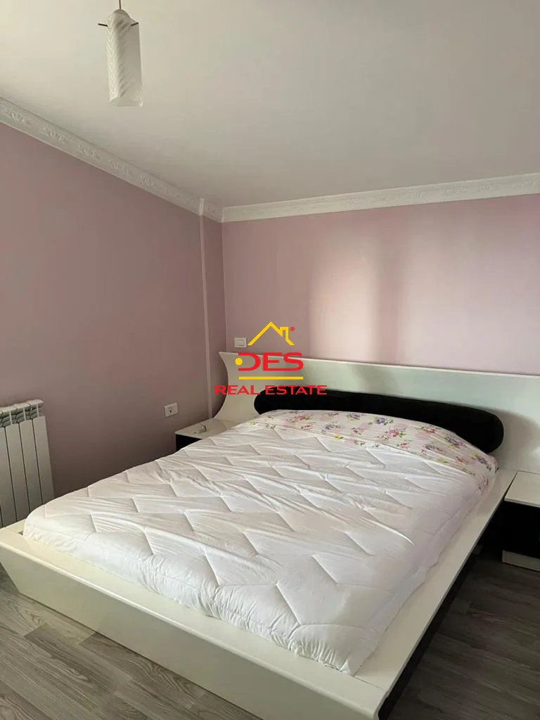 Jepet me qira apartament 3+1 te kodra e priftit ne tiranë