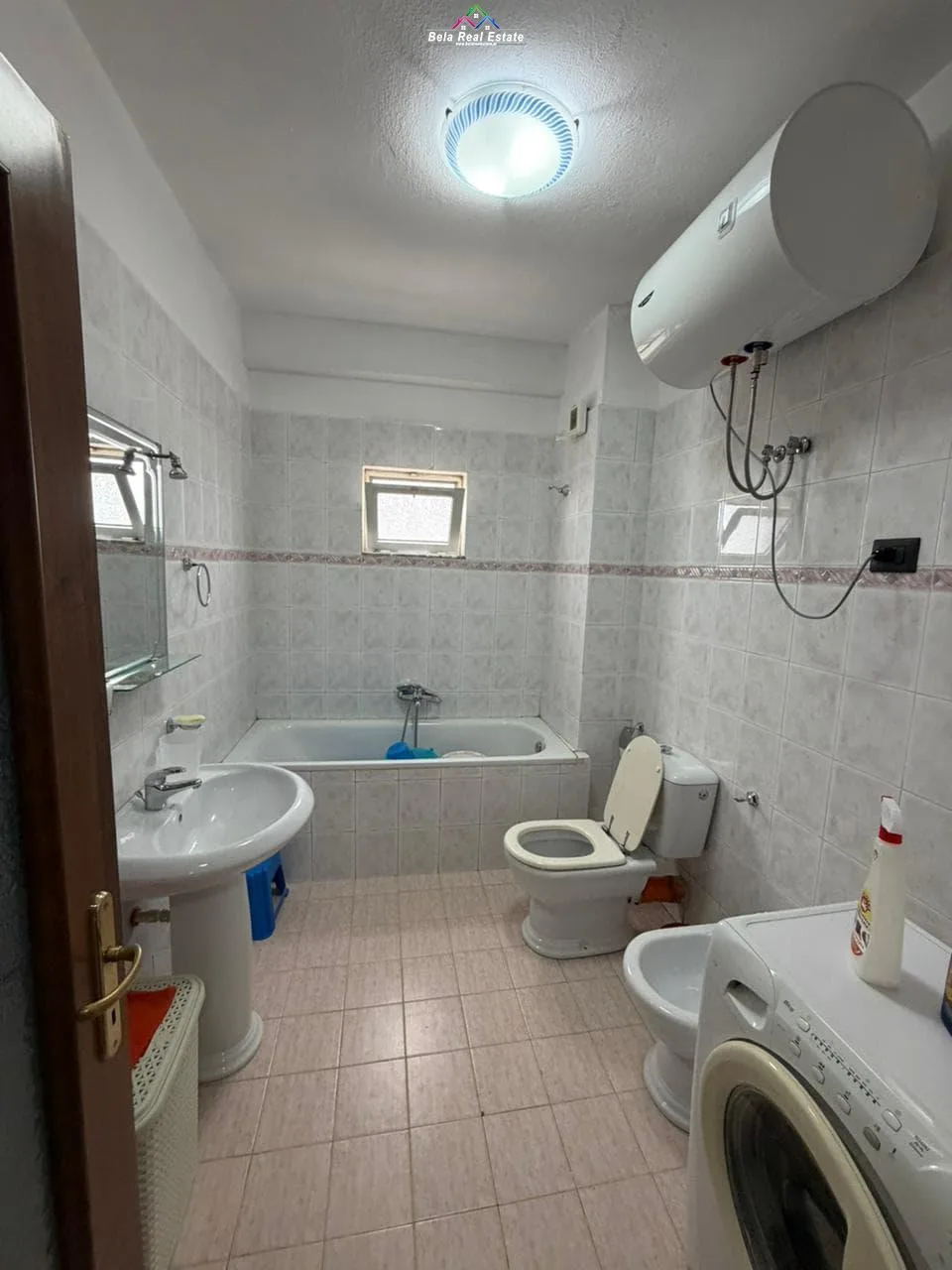 Apartament Me Qera 2+1 Tek Rruga e Kavajes (ID B2201760) Tirane