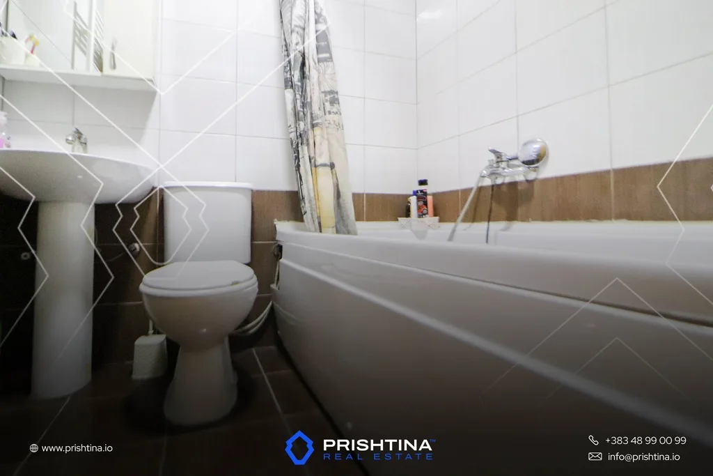 Shtepi ne #shitje 270m2 te Kodra e Trimave