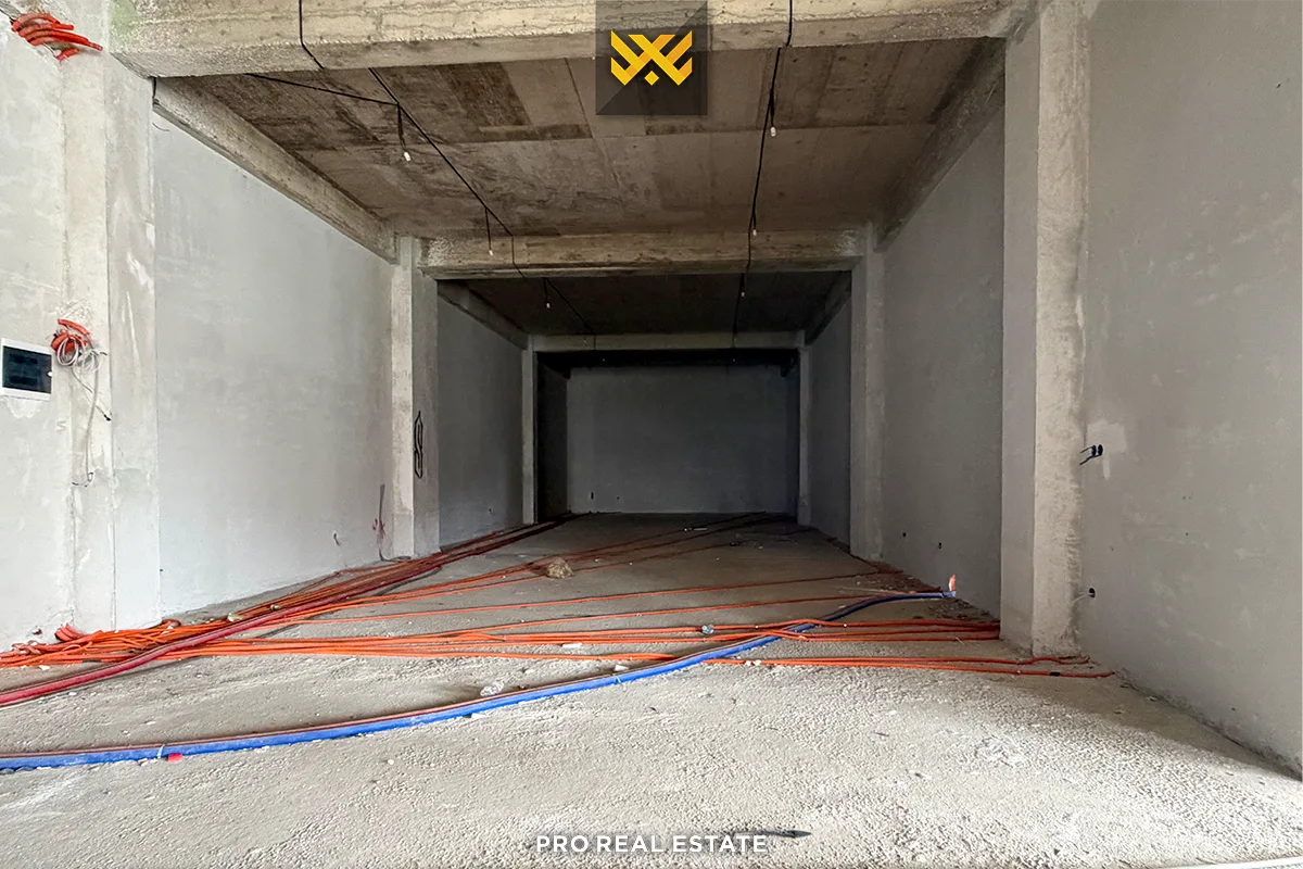 Lokal 112.70m² me #QIRA në Lakrishtë