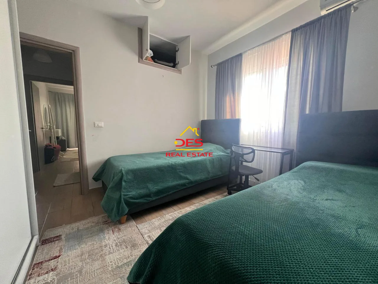 Shitet apartament 2+1+2 në sarandë