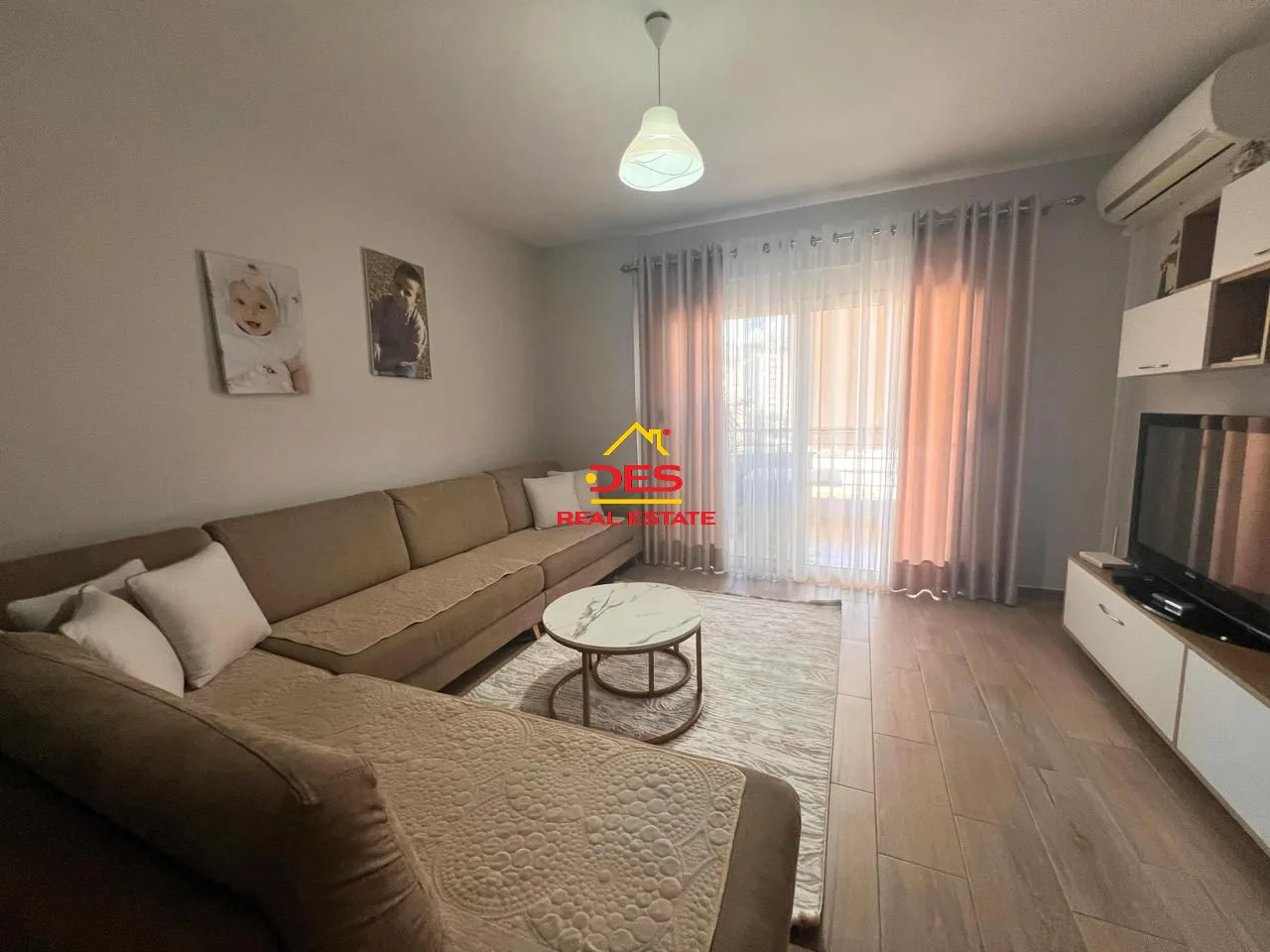 Shitet apartament 2+1+2 në sarandë