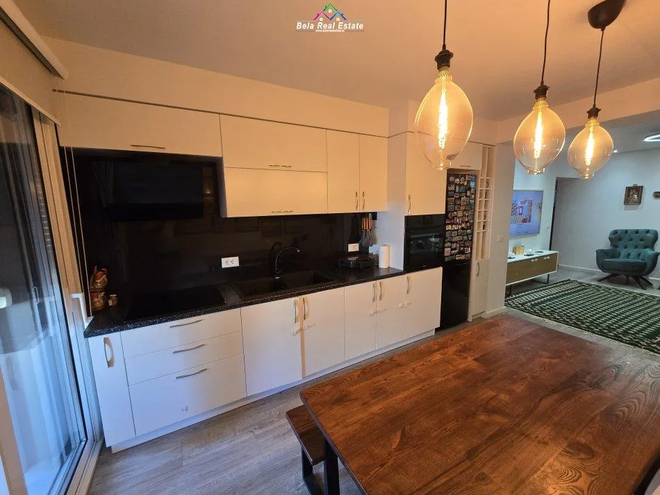 Apartament Ne Shitje 2+1 Ne Bllok (ID B121173) Tirane