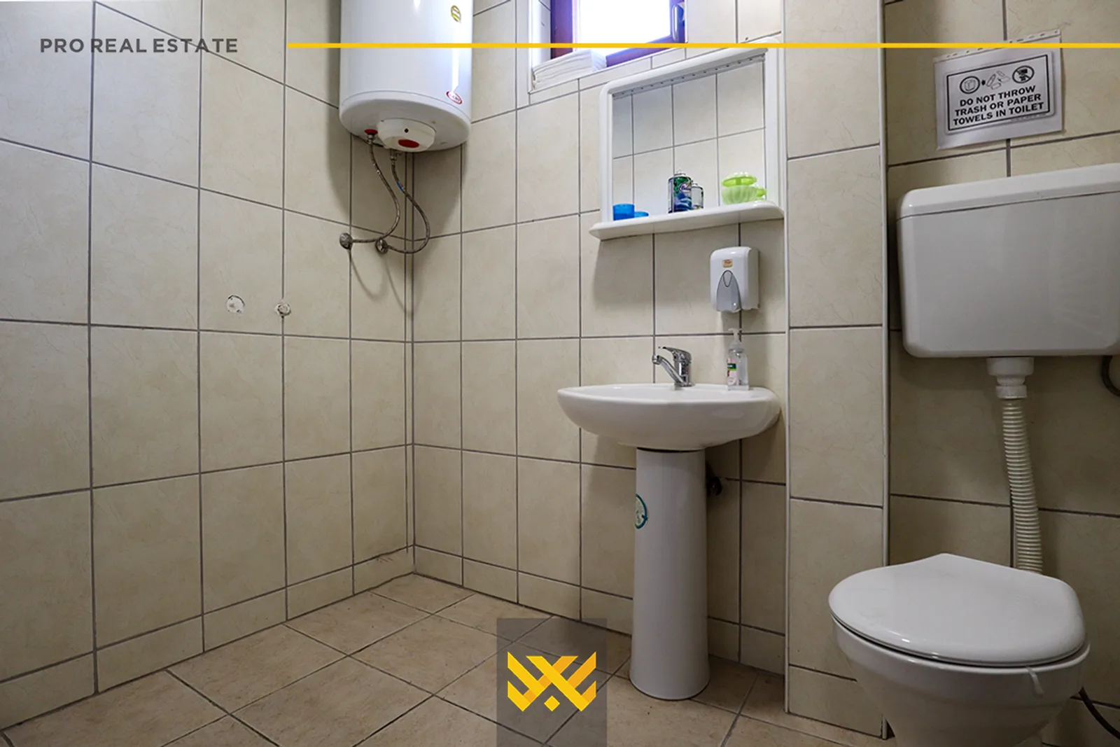 Shtëpi – Zyre 300m² me #QIRA në Qendër.