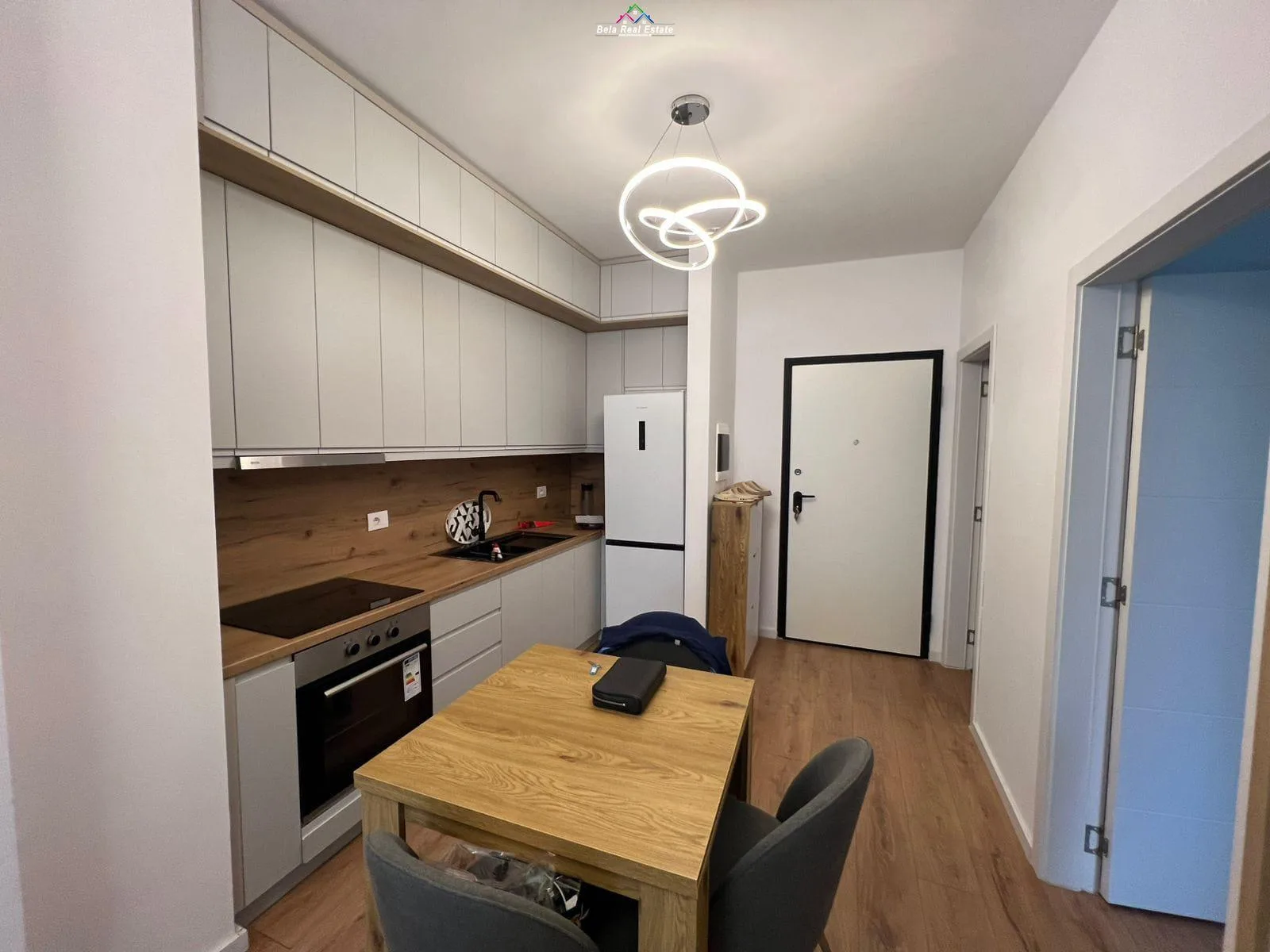 Apartment Me Qera 1+1 Ne 5 Maj (ID B2101682) Tirane