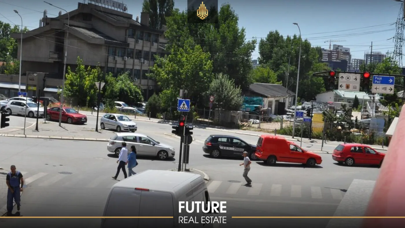 Banesa me QERA/ 1+3 Dhoma gjumi – 110m2, Te Qafa, Prishtinë