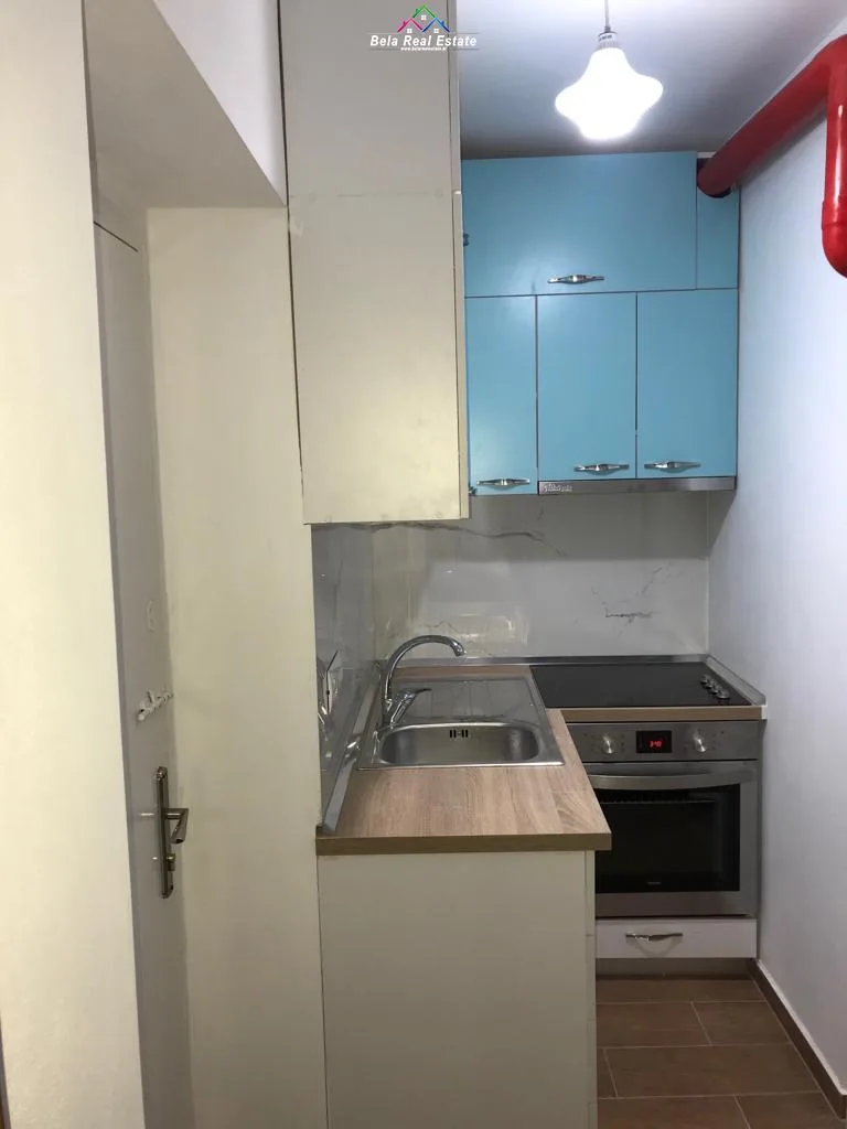 Garsioniere ne Shitje Tek Ish-Restorant Durresi (ID BSHG29) Tirane