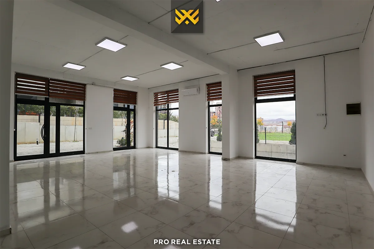 Lokal / Zyrë 327m² me #QIRA te Mati 1