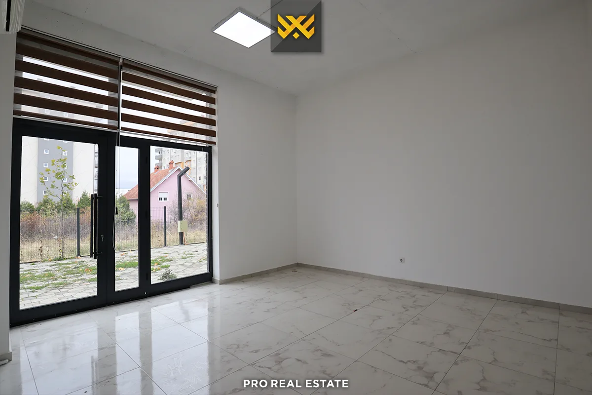 Lokal / Zyrë 327m² me #QIRA te Mati 1