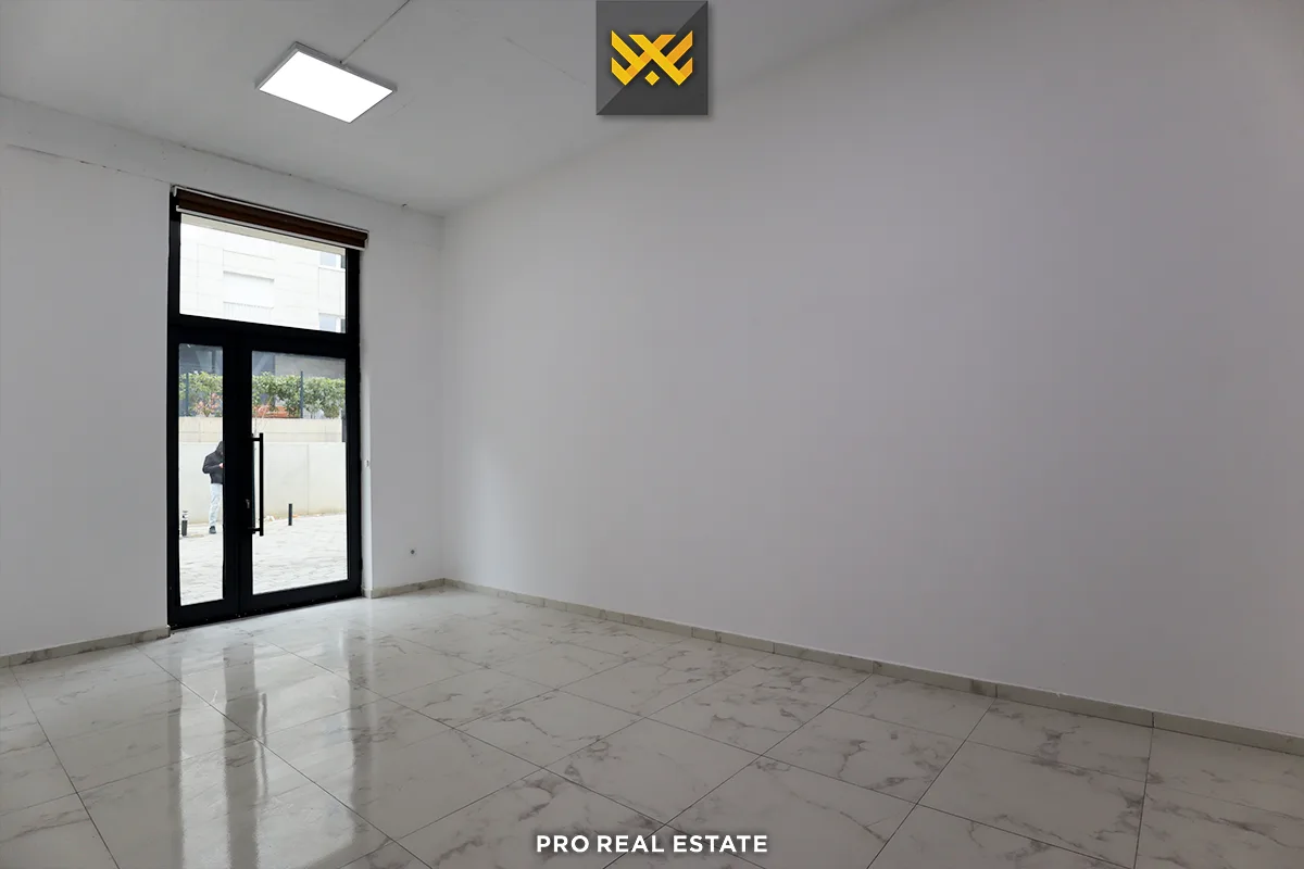 Lokal / Zyrë 327m² me #QIRA te Mati 1