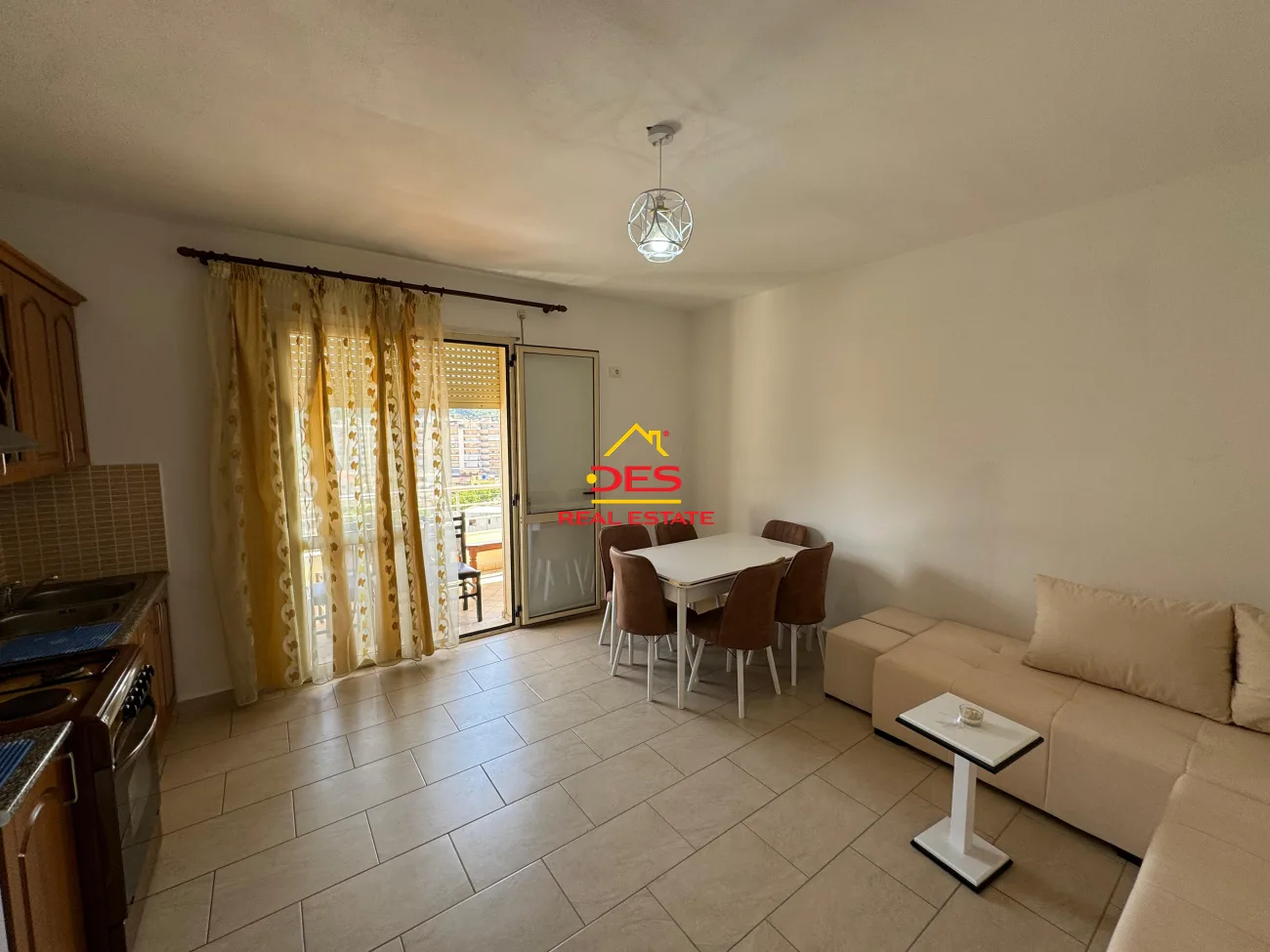 Jepet me qira apartament 2+1 pranë hotel partner,vlorë.