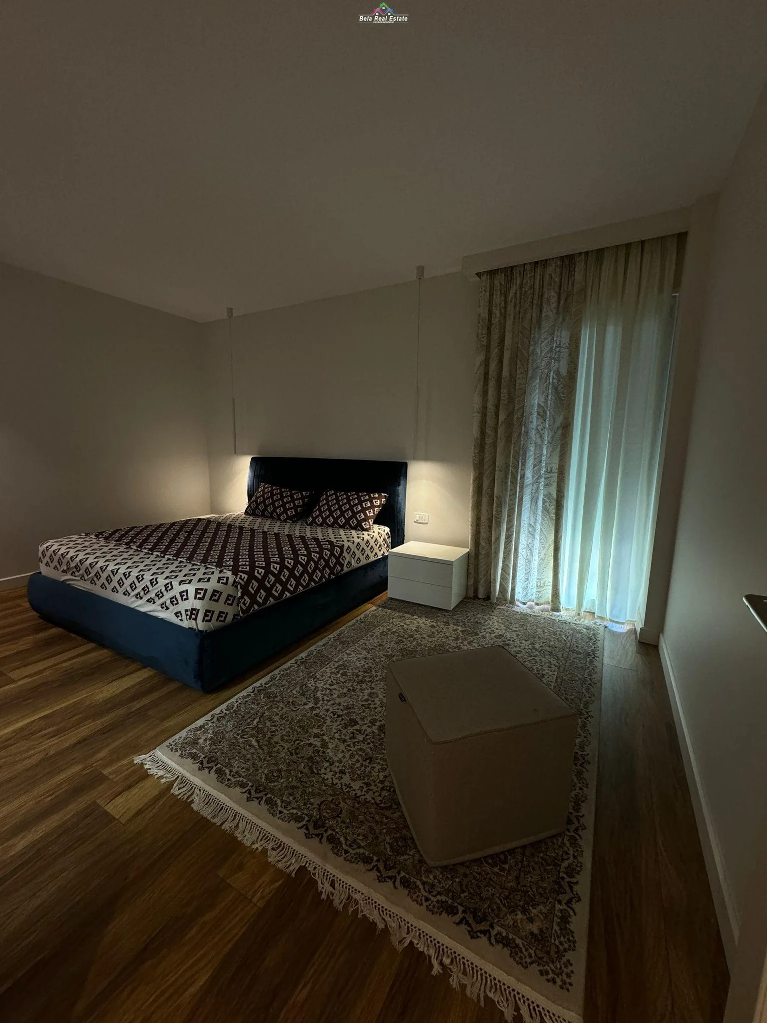 Apartament me qera 2+1 ne Bllok (ID B2201026) Tirane