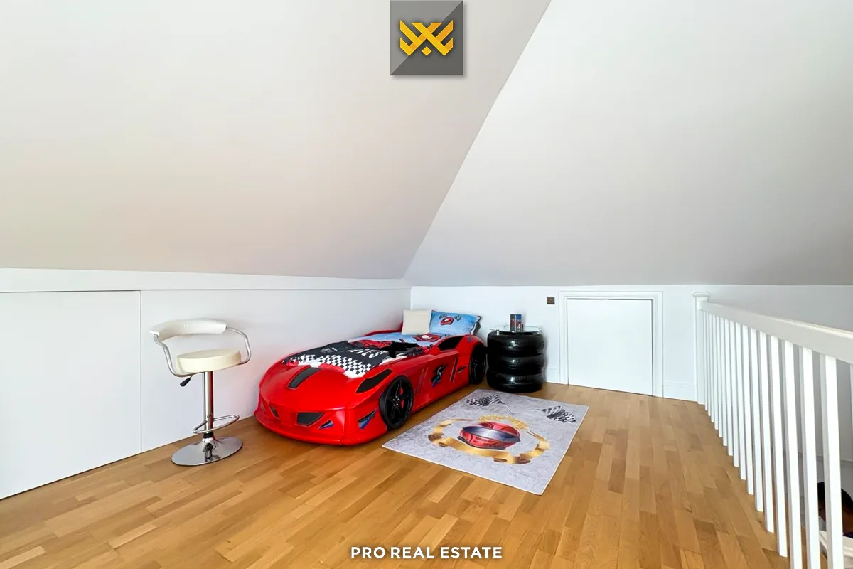 Shtëpi 265m² për #SHITJE në Lagjen Chelsea Point