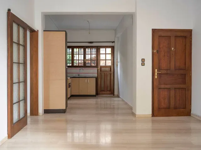 Zyre Me Qera 2+1 Tek 5 Maji (ID BZ2589) Tirane