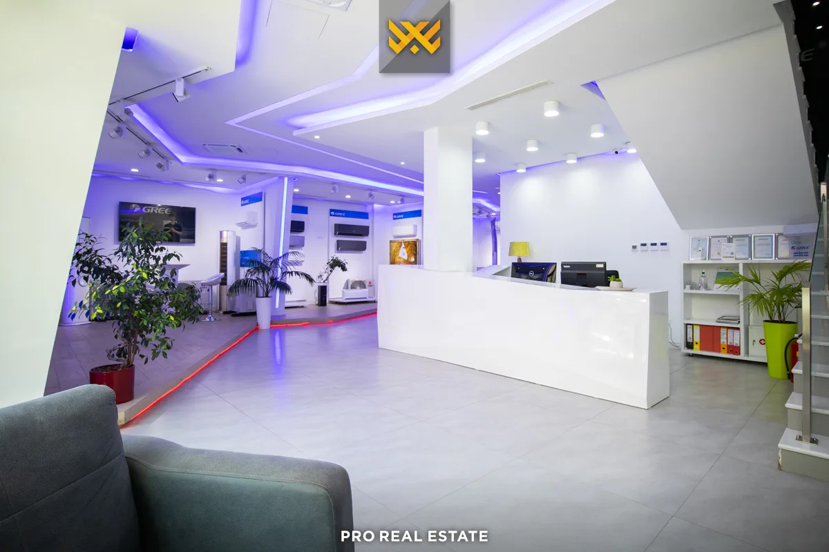 Objekt 1150m² për #SHITJE te Rruga C