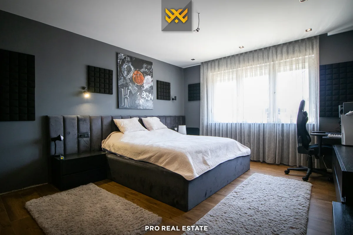 Objekt 1150m² për #SHITJE te Rruga C