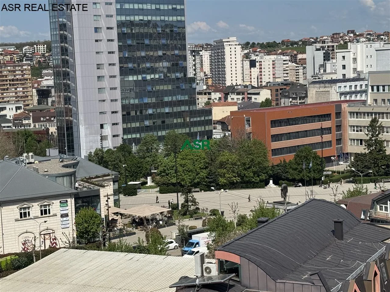 #ID:3786 Banesë 73m2 me #qira në qender