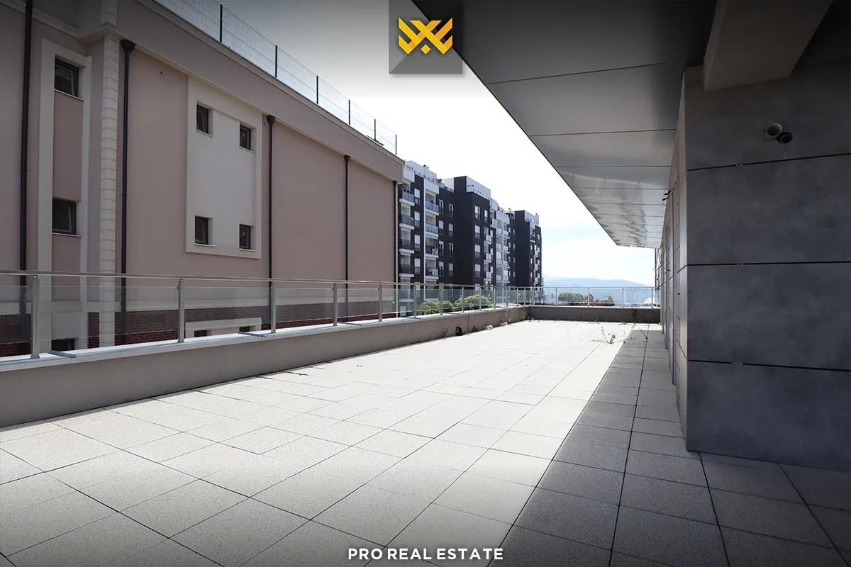Banesë 97.18m² + 136.59m² për #SHITJE te Mati 1.