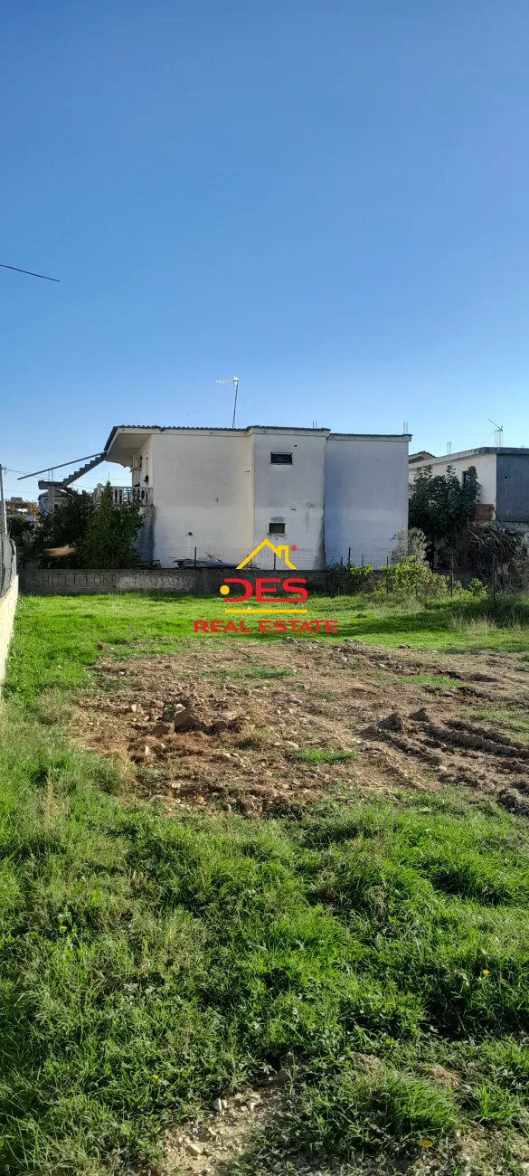 Shitet tokë truall në kamëz,tiranë!