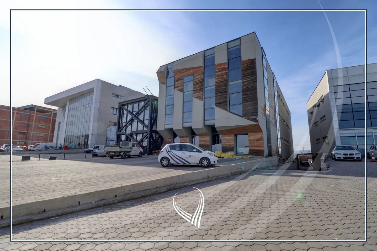 Objekt 3000m2 me qira në Çagllavicë