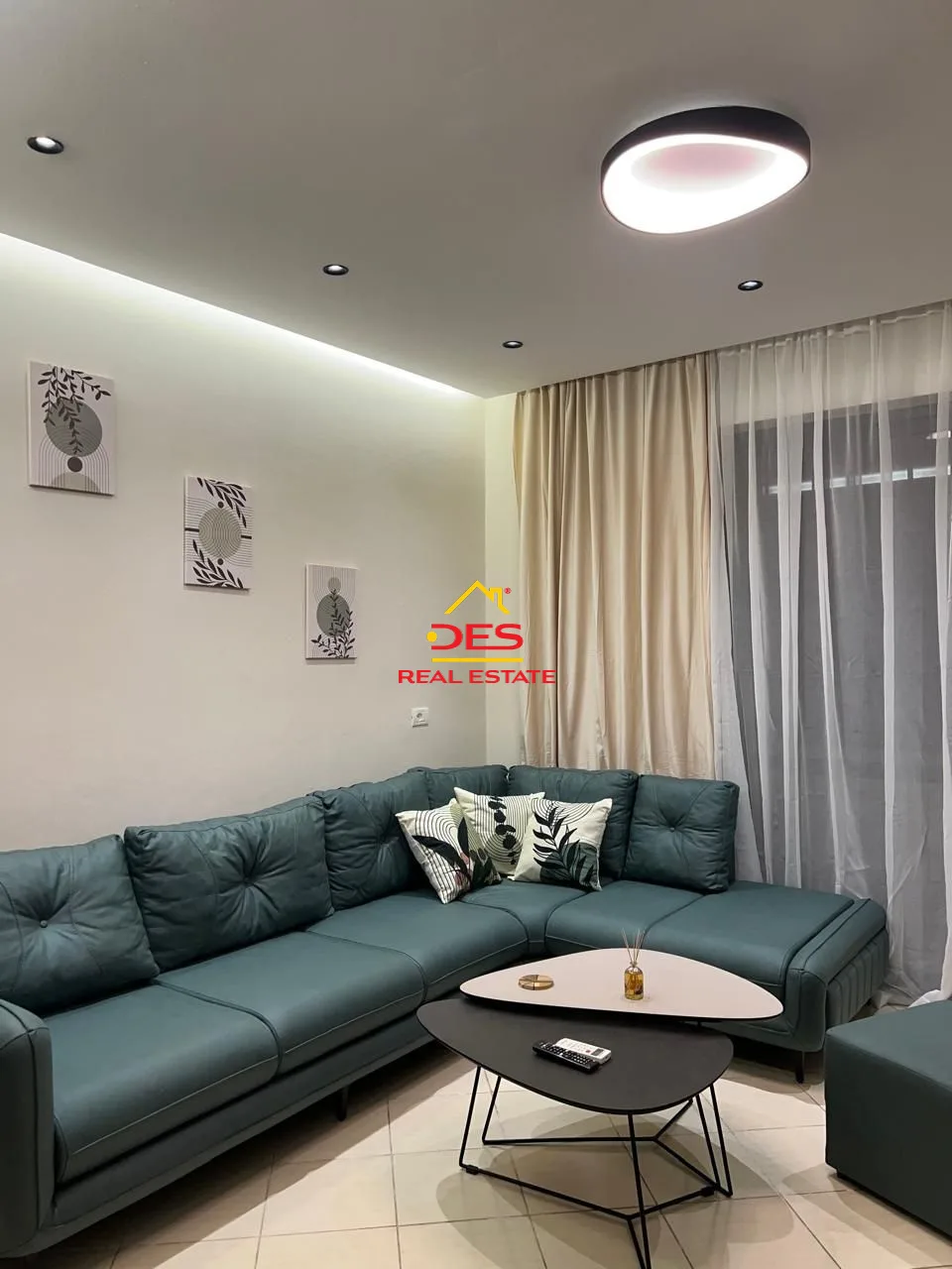 JEPET APARTAMENT 1+1 ME QIRA NË LUNGOMARE, VLORË. 📍 Pranë Hotel Pirro